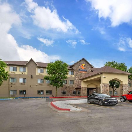 Comfort Suites Omaha East-Консіл-Блафс Екстер'єр фото