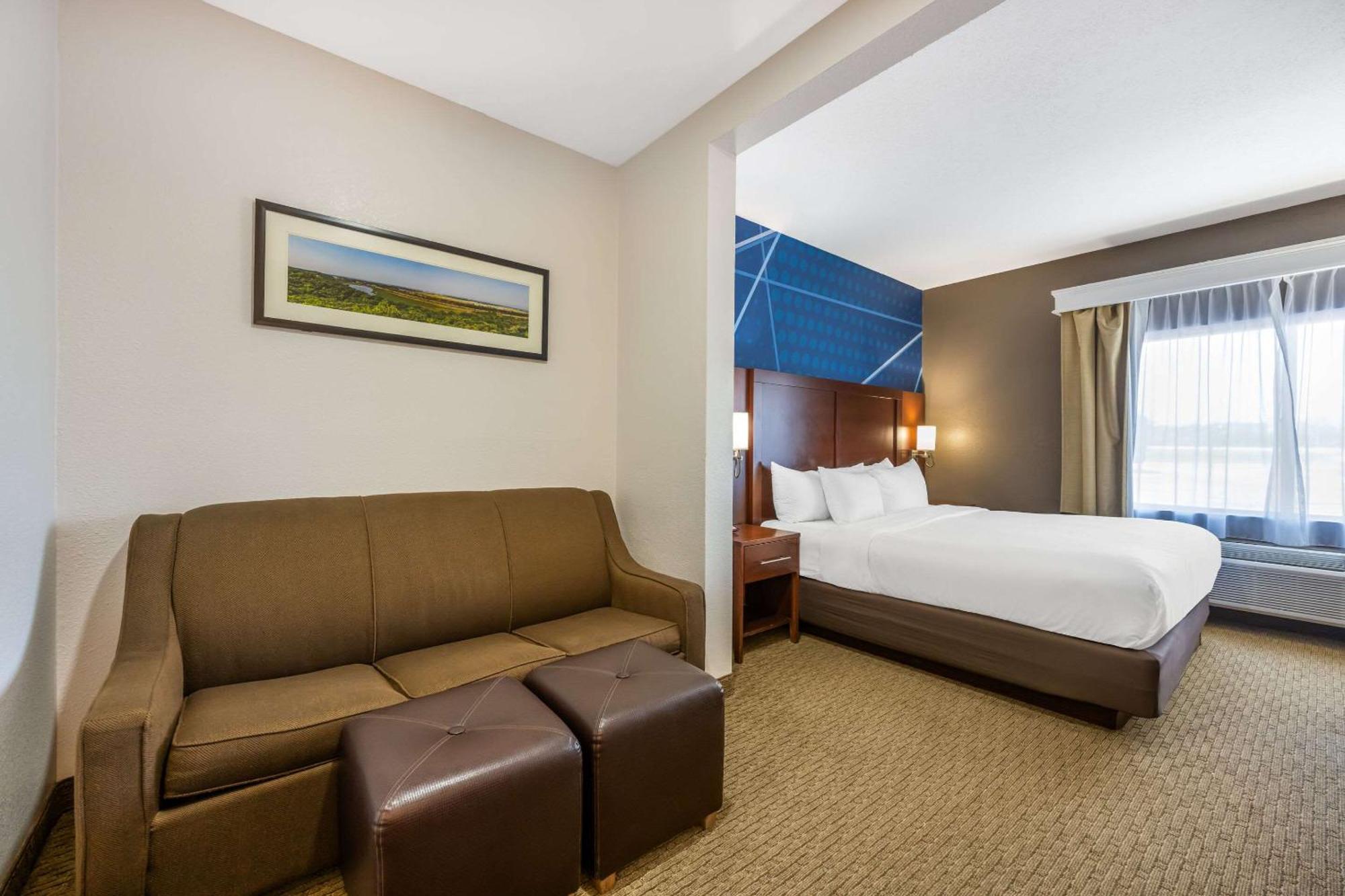 Comfort Suites Omaha East-Консіл-Блафс Екстер'єр фото