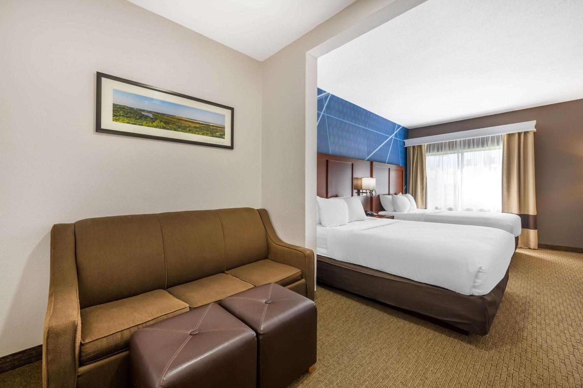 Comfort Suites Omaha East-Консіл-Блафс Екстер'єр фото